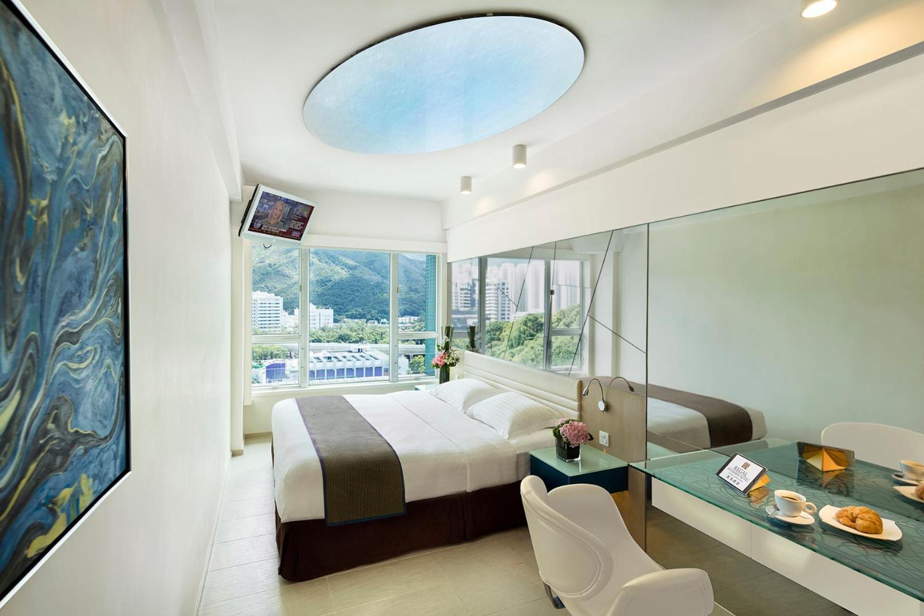Regal Riverside Hotel Hong Kong